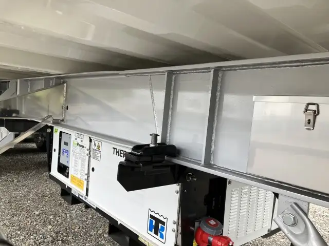 ☆予備検付(R8.7.3)☆ 新品未使用 令和7年 トレクス 40FT3軸冷凍コンテナシャシSET ユニット:MAGNUM PLUS 発電機:SG3000 ジョロダー4列 キーストン 観音SD リフトアクスル(後後軸残し) 積載:30,480㎏ 第五輪:10,830㎏以上の画像34