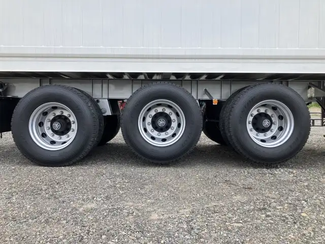 ☆予備検付(R8.7.3)☆ 新品未使用 令和7年 トレクス 40FT3軸冷凍コンテナシャシSET ユニット:MAGNUM PLUS 発電機:SG3000 ジョロダー4列 キーストン 観音SD リフトアクスル(後後軸残し) 積載:30,480㎏ 第五輪:10,830㎏以上の画像49