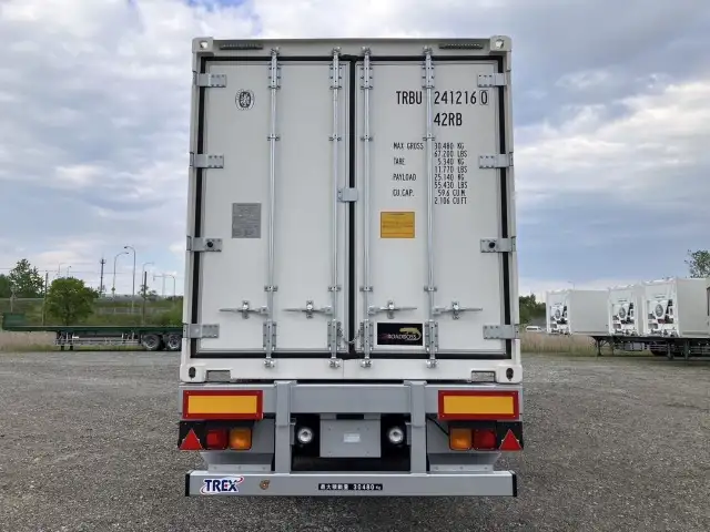 ☆予備検付(R8.7.3)☆ 新品未使用 令和7年 トレクス 40FT3軸冷凍コンテナシャシSET ユニット:MAGNUM PLUS 発電機:SG3000 ジョロダー4列 キーストン 観音SD リフトアクスル(後後軸残し) 積載:30,480㎏ 第五輪:10,830㎏以上の画像6