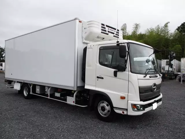 平成30年10月中古中型冷凍バン・ウィング日野レンジャーの画像3