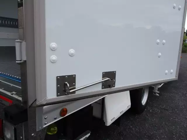 平成30年10月中古中型冷凍バン・ウィング日野レンジャーの画像22