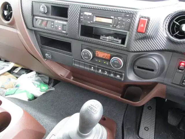 平成30年10月中古中型冷凍バン・ウィング日野レンジャーの画像29