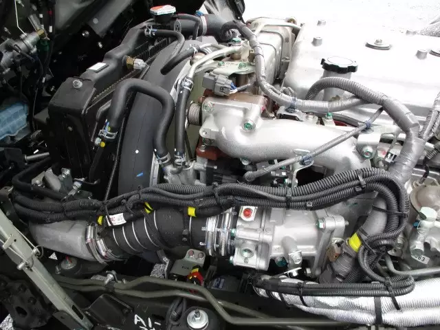 平成30年10月中古中型冷凍バン・ウィング日野レンジャーの画像37