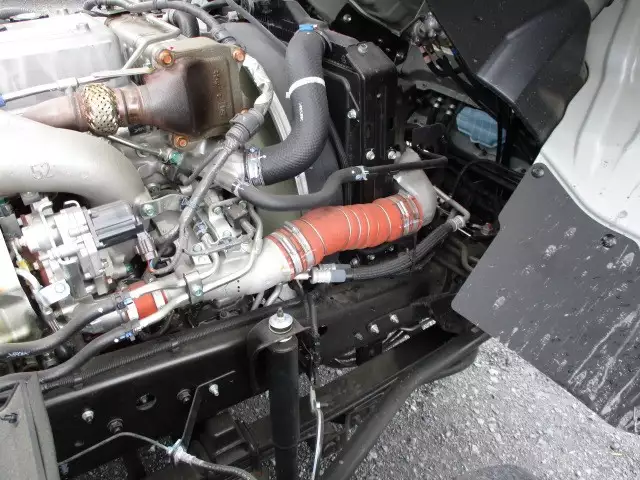 平成30年10月中古中型冷凍バン・ウィング日野レンジャーの画像39