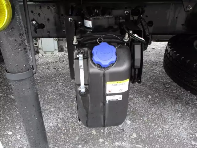 平成30年10月中古中型冷凍バン・ウィング日野レンジャーの画像8