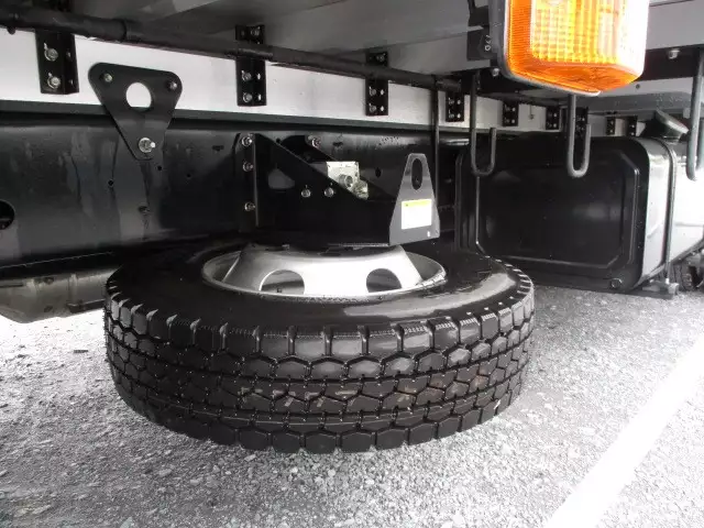 平成30年10月中古中型冷凍バン・ウィング日野レンジャーの画像9