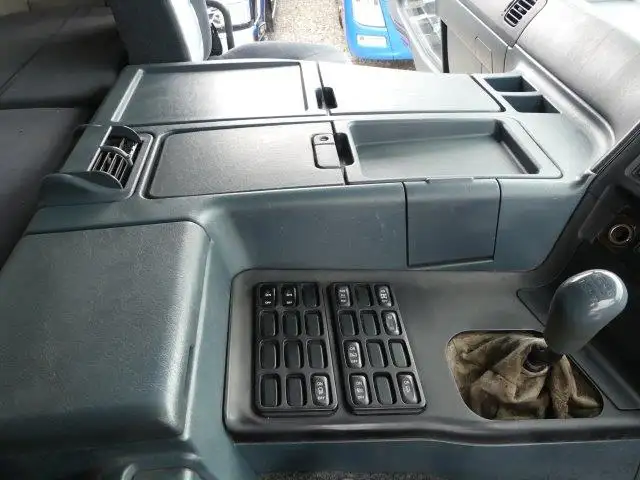 【神奈川県厚木市保管】平成16年 三菱 4軸セルフローダー リモコン 走行:435,000km 積載:12,700kg ミッション:7MTの画像56