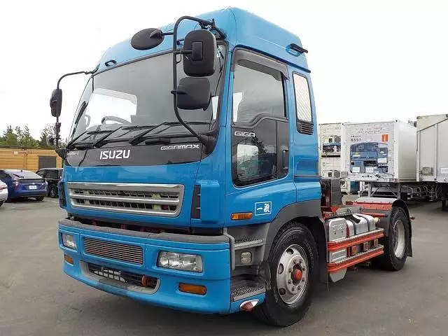 平成16年02月中古大型トラクタヘッドいすゞギガの画像1