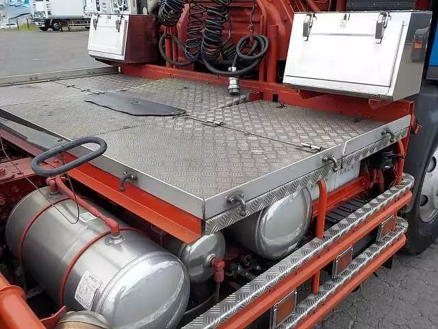 平成16年02月中古大型トラクタヘッドいすゞギガの画像10