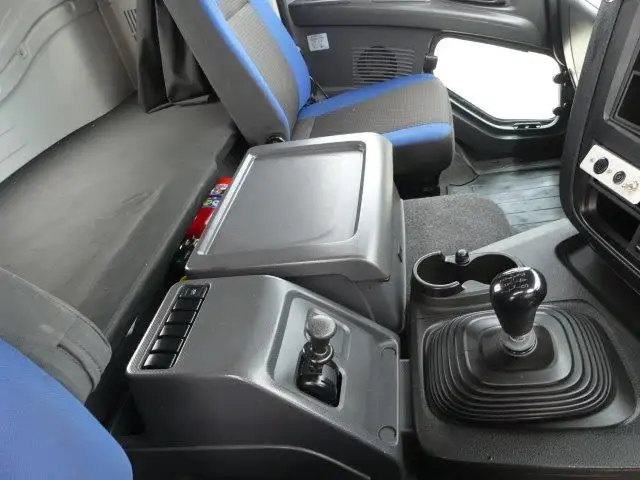 【神奈川県厚木市保管】平成29年 いすゞ トラクタ 走行:571,000km 第五輪荷重:11,500kg 7MTの画像26