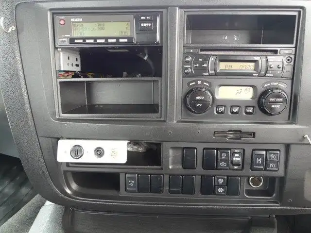 【神奈川県厚木市保管】平成29年 いすゞ トラクタ 走行:571,000km 第五輪荷重:11,500kg 7MTの画像29