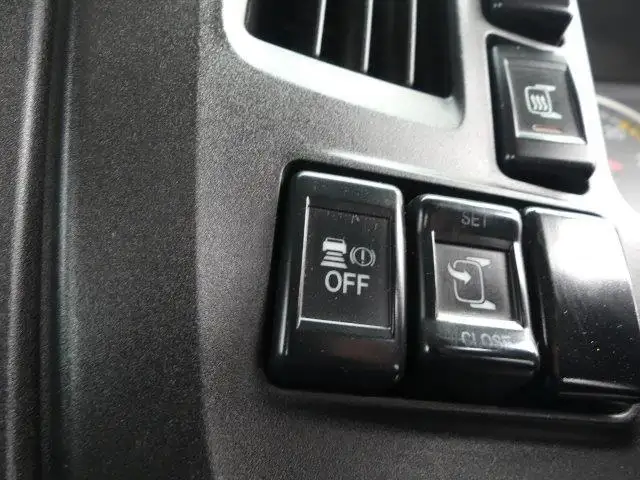 【神奈川県厚木市保管】平成29年 いすゞ トラクタ 走行:571,000km 第五輪荷重:11,500kg 7MTの画像32