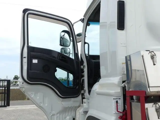 【神奈川県厚木市保管】平成29年 いすゞ トラクタ 走行:571,000km 第五輪荷重:11,500kg 7MTの画像40