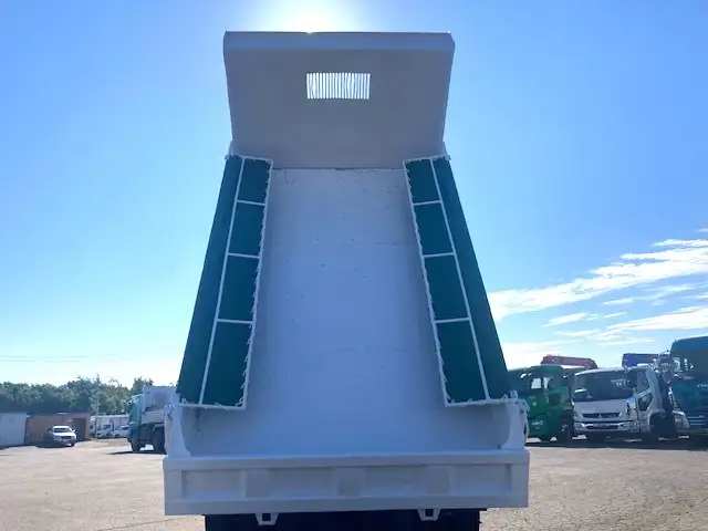 【キャビン  ボデー塗装済】車検=R8年7月迄  H26年 UDコンドル  4tダンプ  6MT  走行8.99万km  オートAC  手動コボレーン  新明和ボデーの画像13