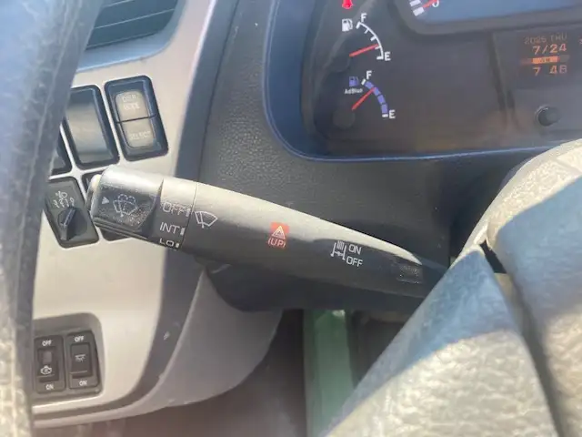 【キャビン  ボデー塗装済】車検=R8年7月迄  H26年 UDコンドル  4tダンプ  6MT  走行8.99万km  オートAC  手動コボレーン  新明和ボデーの画像28