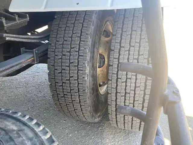 【キャビン  ボデー塗装済】車検=R8年7月迄  H26年 UDコンドル  4tダンプ  6MT  走行8.99万km  オートAC  手動コボレーン  新明和ボデーの画像38