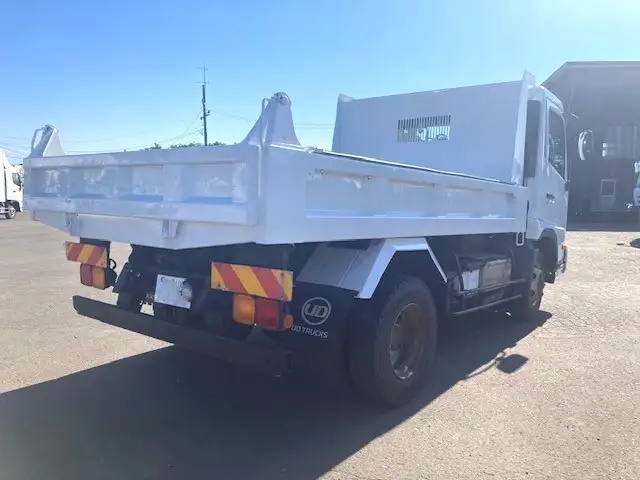 【キャビン  ボデー塗装済】車検=R8年7月迄  H26年 UDコンドル  4tダンプ  6MT  走行8.99万km  オートAC  手動コボレーン  新明和ボデーの画像5