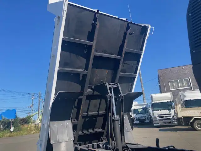 【キャビン  ボデー塗装済】車検=R8年7月迄  H26年 UDコンドル  4tダンプ  6MT  走行8.99万km  オートAC  手動コボレーン  新明和ボデーの画像10