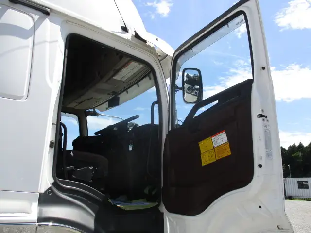 車検付(R8.3)令和2年 日野トラクタ+ダンプトレーラーセット PTO付 450馬力 AT 距離25万㎞位 の画像24