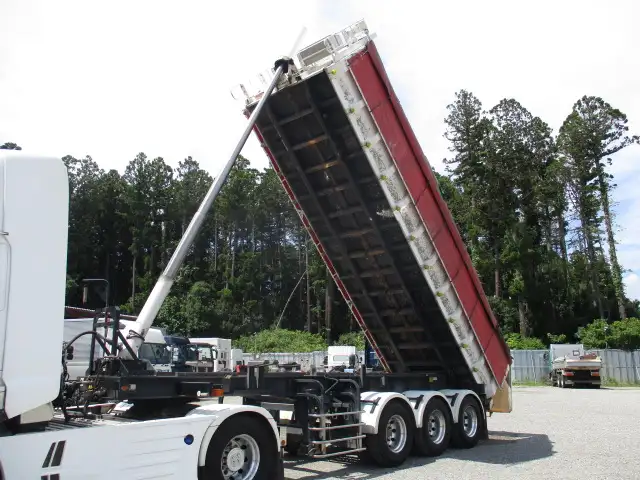 車検付(R8.3)令和2年 日野トラクタ+ダンプトレーラーセット PTO付 450馬力 AT 距離25万㎞位 の画像42