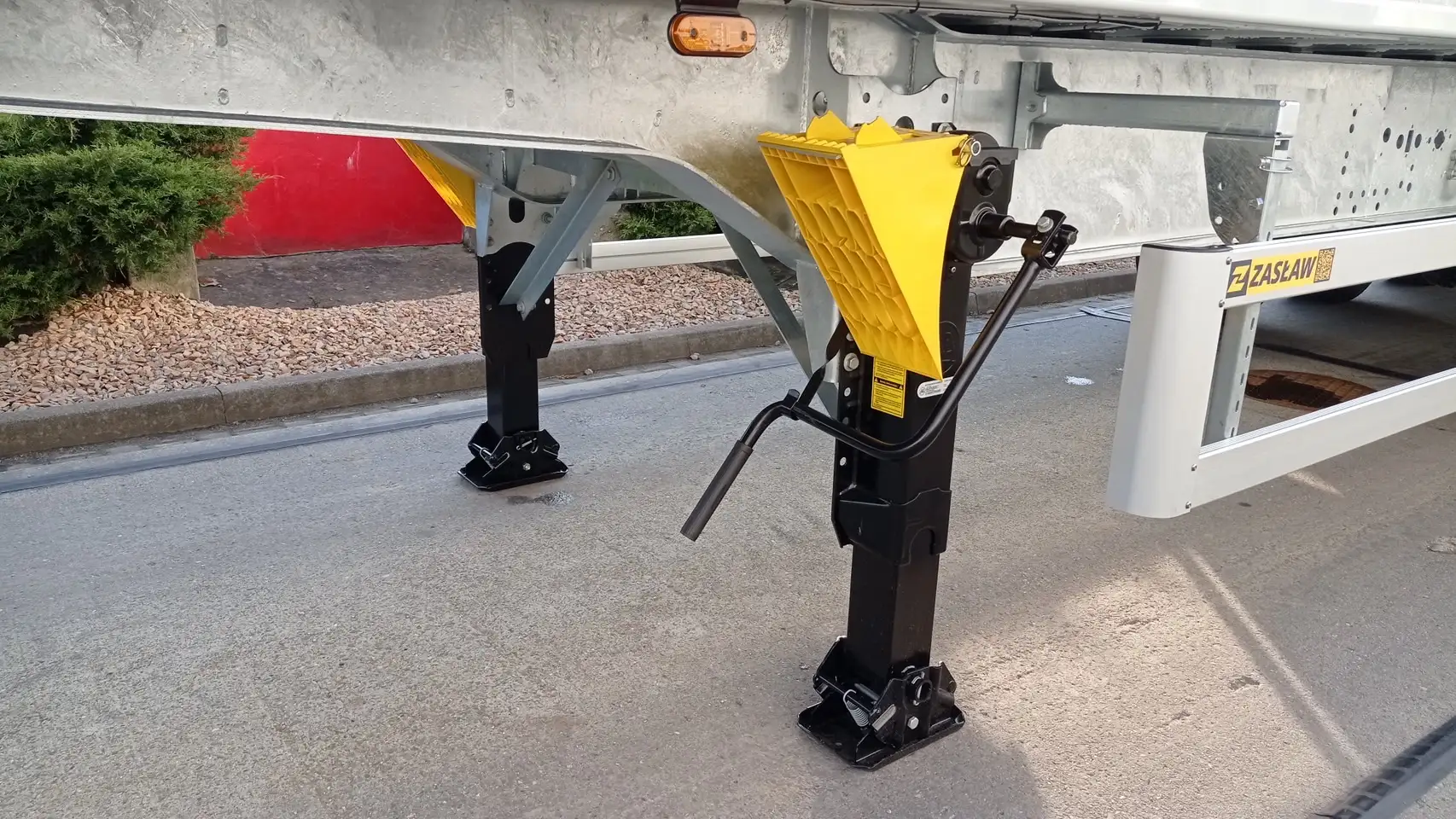 【納期約6か月～要確認】日本初上陸！ZASŁAW（ザスワフ） 50㎥！！アルミ製3軸土砂禁ダンプトレーラ　スーパーシングルの画像16