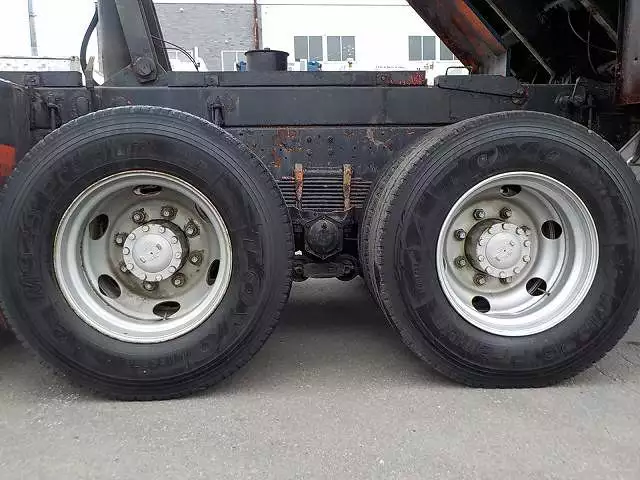 平成13年03月中古大型日野日野の画像23