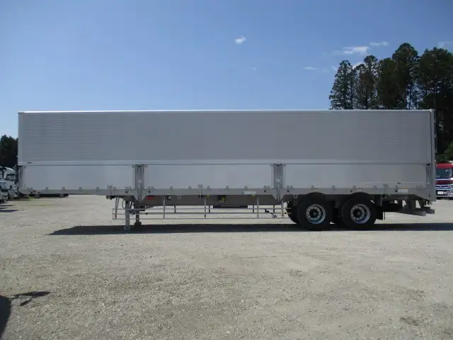 予備検切れ 未使用車 令和7年 トレクス 13Mウィングトレーラー 2軸 リフトアクスル 積載21,300㎏ 第五輪10,190㎏以上の画像8