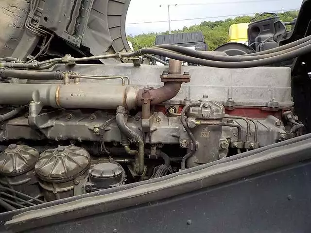 平成17年11月中古大型トラクタヘッド日野日野の画像21