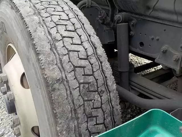 平成17年11月中古大型トラクタヘッド日野日野の画像26