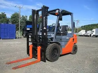 トヨタ その他 建設機械・フォークリフト 平成29年式 02-8FGL20