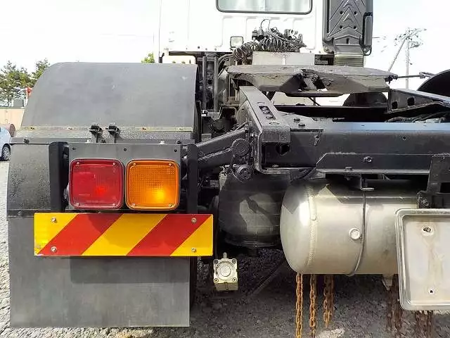 平成27年05月中古大型トラクタヘッドいすゞギガの画像15