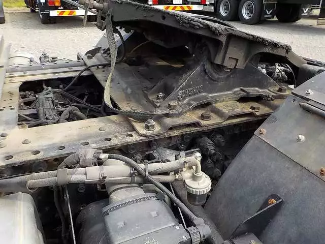 平成27年05月中古大型トラクタヘッドいすゞギガの画像16