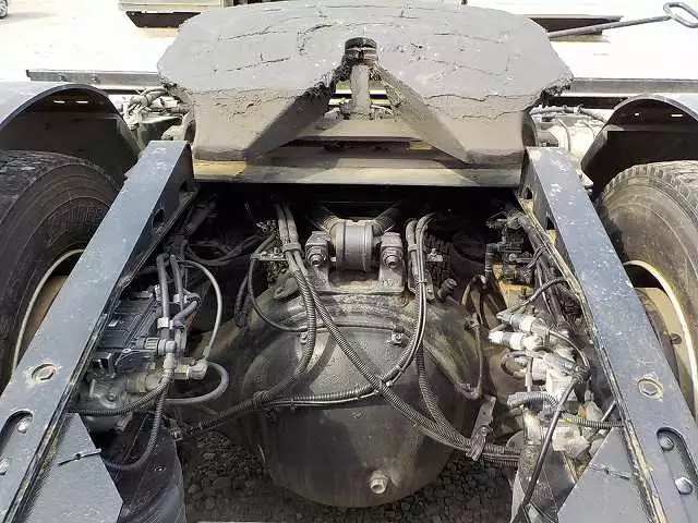 平成27年05月中古大型トラクタヘッドいすゞギガの画像17