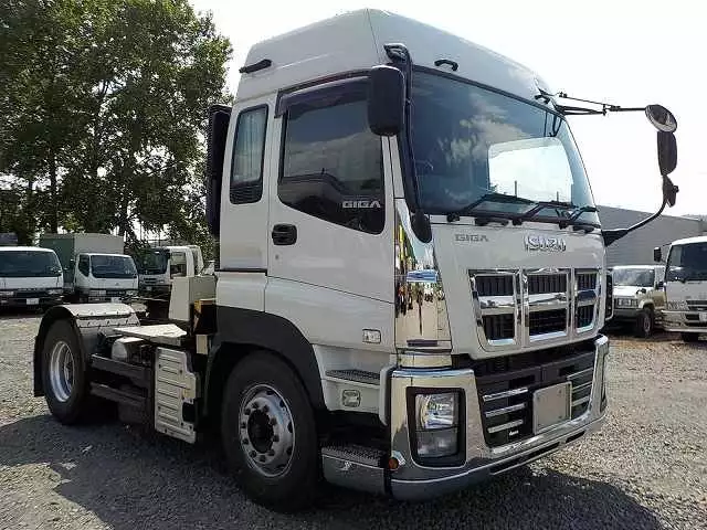 平成27年05月中古大型トラクタヘッドいすゞギガの画像3