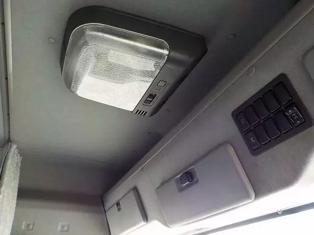 平成27年05月中古大型トラクタヘッドいすゞギガの画像42