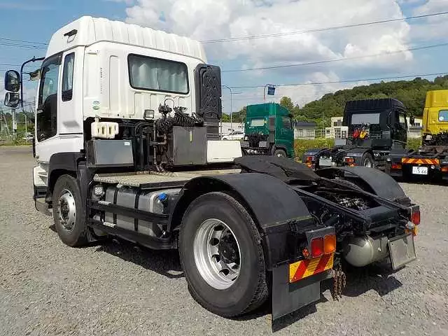 平成27年05月中古大型トラクタヘッドいすゞギガの画像7