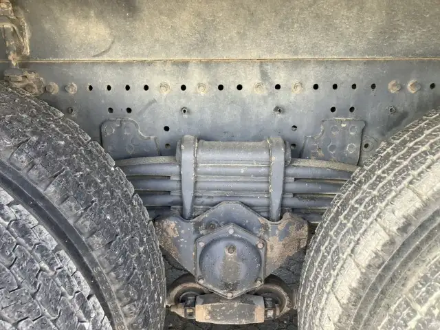 ☆車検付き(R8.1.8)☆　令和1年　日野　大型ダンプ　530×220　新明和製　排気入り　エアチャンバー　自動シート　差し枠付き　MT　積載：8,600㎏　距離：23万㎞の画像14