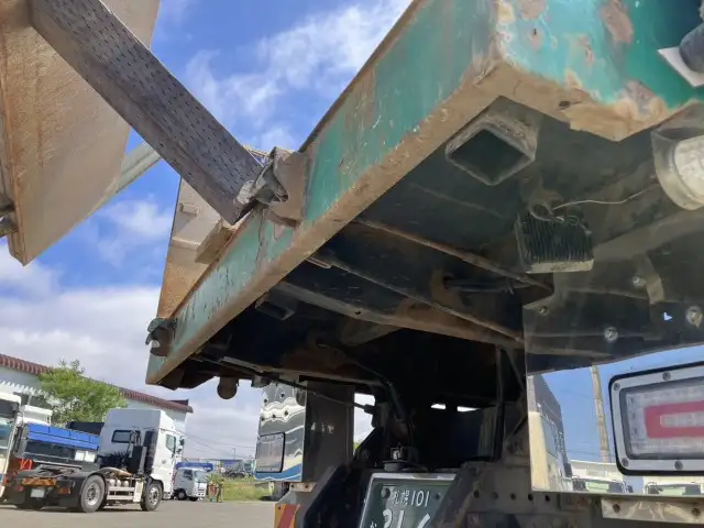 ☆車検付き(R8.1.8)☆　令和1年　日野　大型ダンプ　530×220　新明和製　排気入り　エアチャンバー　自動シート　差し枠付き　MT　積載：8,600㎏　距離：23万㎞の画像18