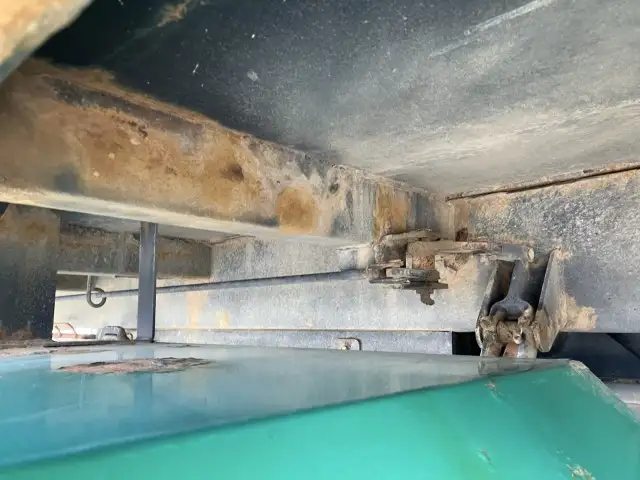 ☆車検付き(R8.1.8)☆　令和1年　日野　大型ダンプ　530×220　新明和製　排気入り　エアチャンバー　自動シート　差し枠付き　MT　積載：8,600㎏　距離：23万㎞の画像22