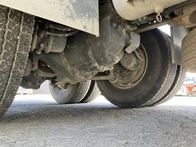 ☆車検付き(R8.1.8)☆　令和1年　日野　大型ダンプ　530×220　新明和製　排気入り　エアチャンバー　自動シート　差し枠付き　MT　積載：8,600㎏　距離：23万㎞の画像25