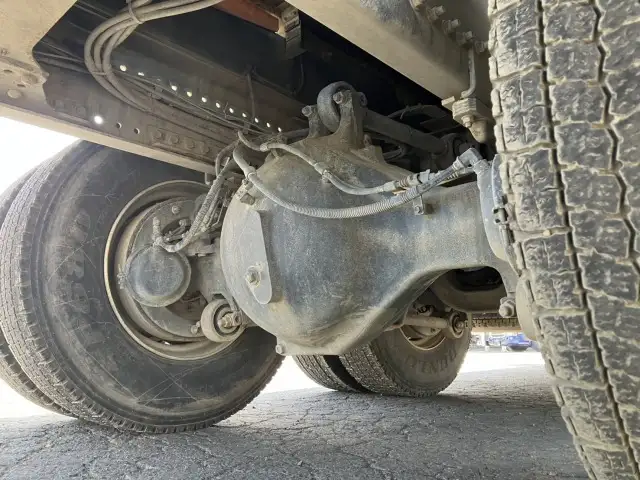 ☆車検付き(R8.1.8)☆　令和1年　日野　大型ダンプ　530×220　新明和製　排気入り　エアチャンバー　自動シート　差し枠付き　MT　積載：8,600㎏　距離：23万㎞の画像26