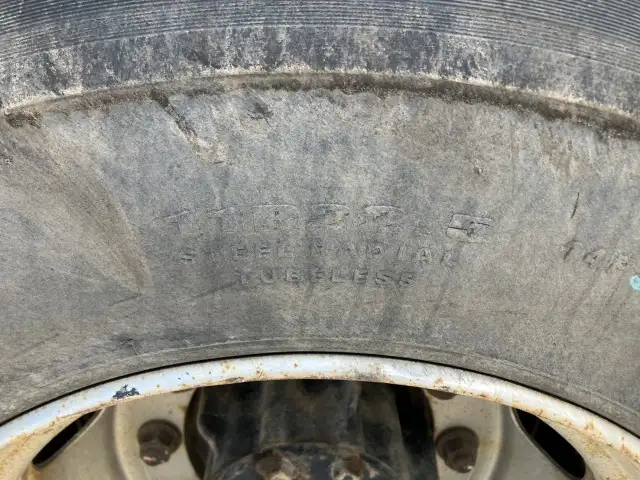 ☆車検付き(R8.1.8)☆　令和1年　日野　大型ダンプ　530×220　新明和製　排気入り　エアチャンバー　自動シート　差し枠付き　MT　積載：8,600㎏　距離：23万㎞の画像28