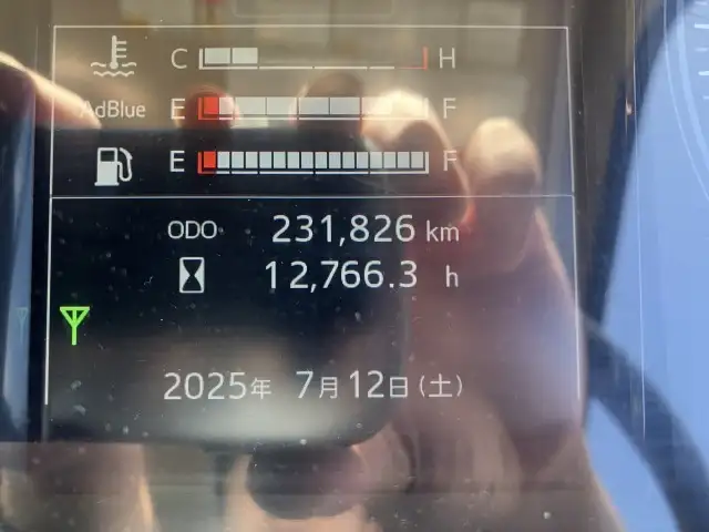 ☆車検付き(R8.1.8)☆　令和1年　日野　大型ダンプ　530×220　新明和製　排気入り　エアチャンバー　自動シート　差し枠付き　MT　積載：8,600㎏　距離：23万㎞の画像36