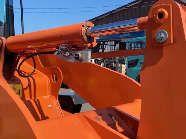 【車検:令和7年11月14日迄】令和3年 日立 ZW80 タイヤショベル アワー:1670h スパイクタイヤ  1,0㎥バケットの画像12