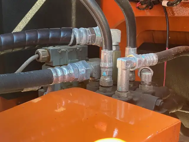 【車検:令和7年11月14日迄】令和3年 日立 ZW80 タイヤショベル アワー:1670h スパイクタイヤ  1,0㎥バケットの画像13