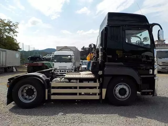 平成28年09月中古大型トラクタヘッド三菱ふそう三菱の画像4
