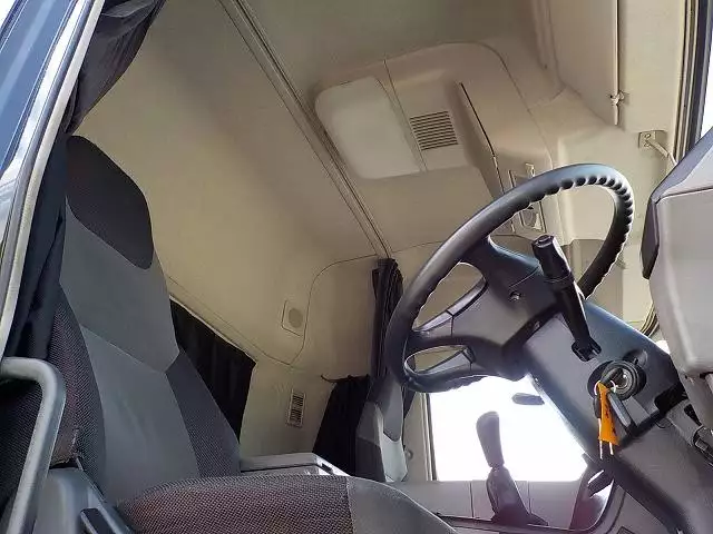 平成28年09月中古大型トラクタヘッド三菱ふそう三菱の画像33