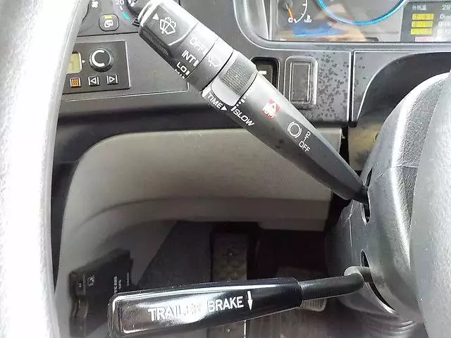 平成28年09月中古大型トラクタヘッド三菱ふそう三菱の画像35