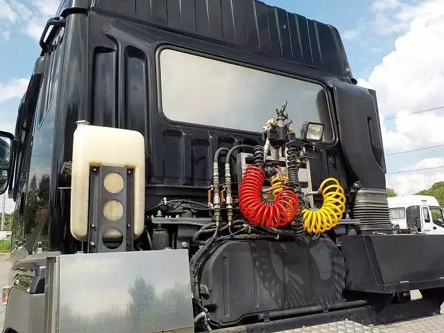 平成28年09月中古大型トラクタヘッド三菱ふそう三菱の画像9