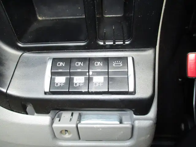 ★車検付R7.12.26迄★ 令和5年 三菱 3軸高床アルミウイング AT ハイルーフ メッキ アルミホイール 床鉄板 最大積載量;13,900kgの画像48